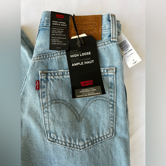 Levi’s High Loose Jeans - Picture 4 of 4